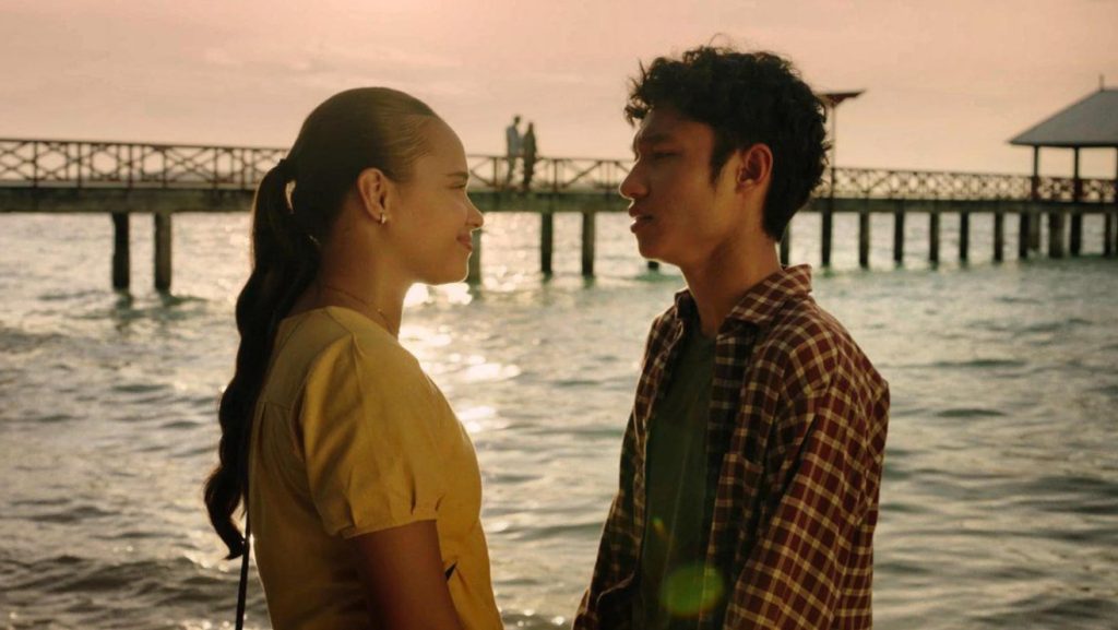 review film komang